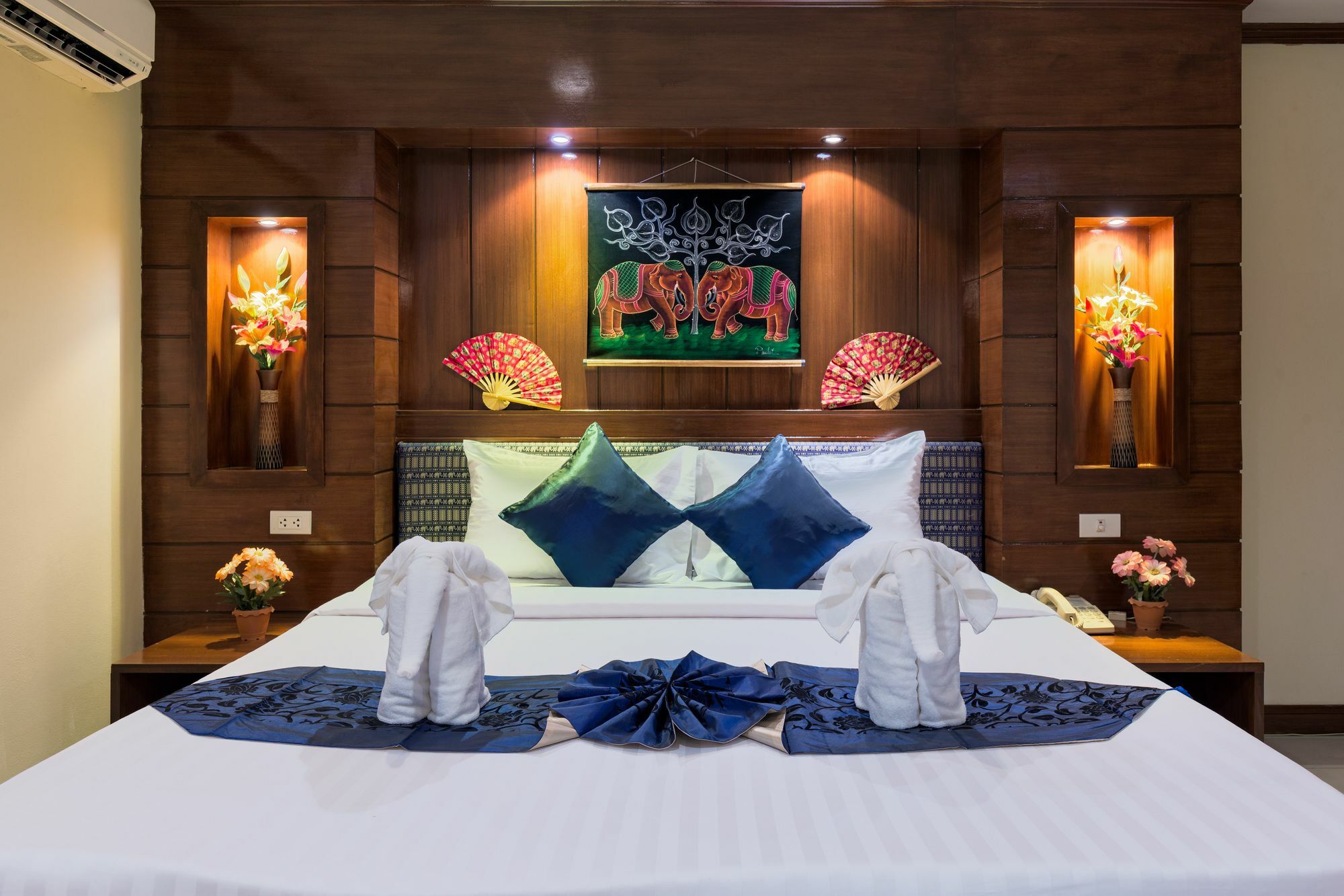 PR Patong Residence -SHA Eksteriør billede