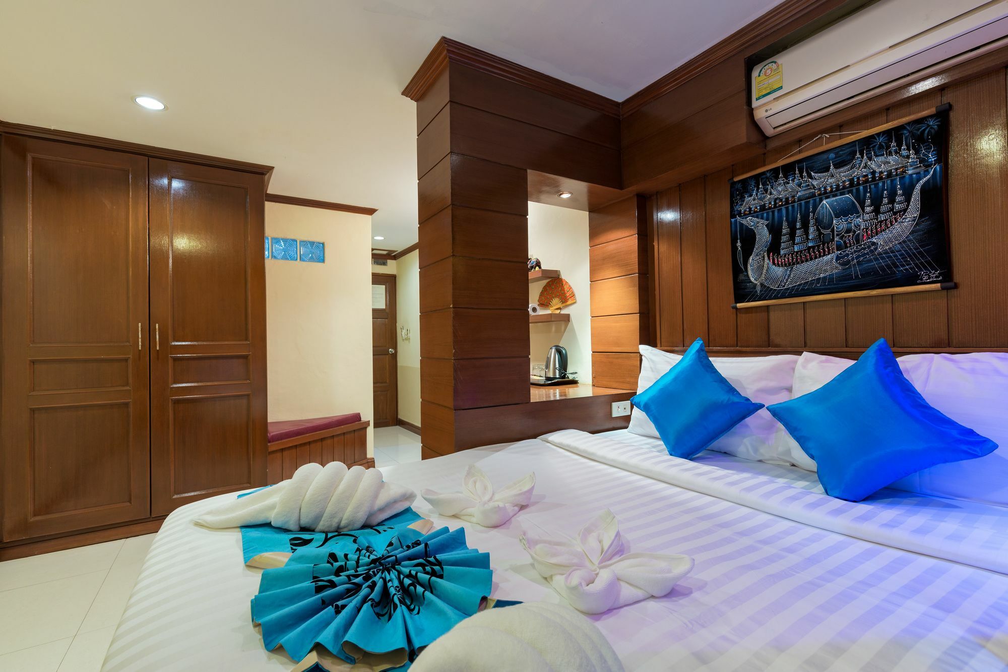 PR Patong Residence -SHA Eksteriør billede